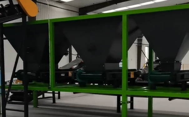 基質(zhì)肥配料系統(tǒng)